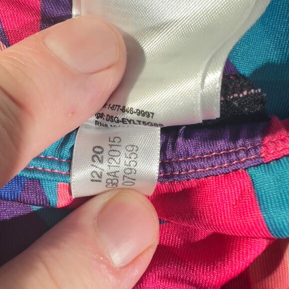 adidas Cropped Capri Leggings AeroReady Large Rear Pocket Elastic Cuff & Waist - Picture 8 of 16